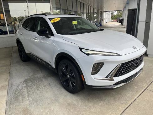 New 2025 Buick Envision Sport Touring image 10