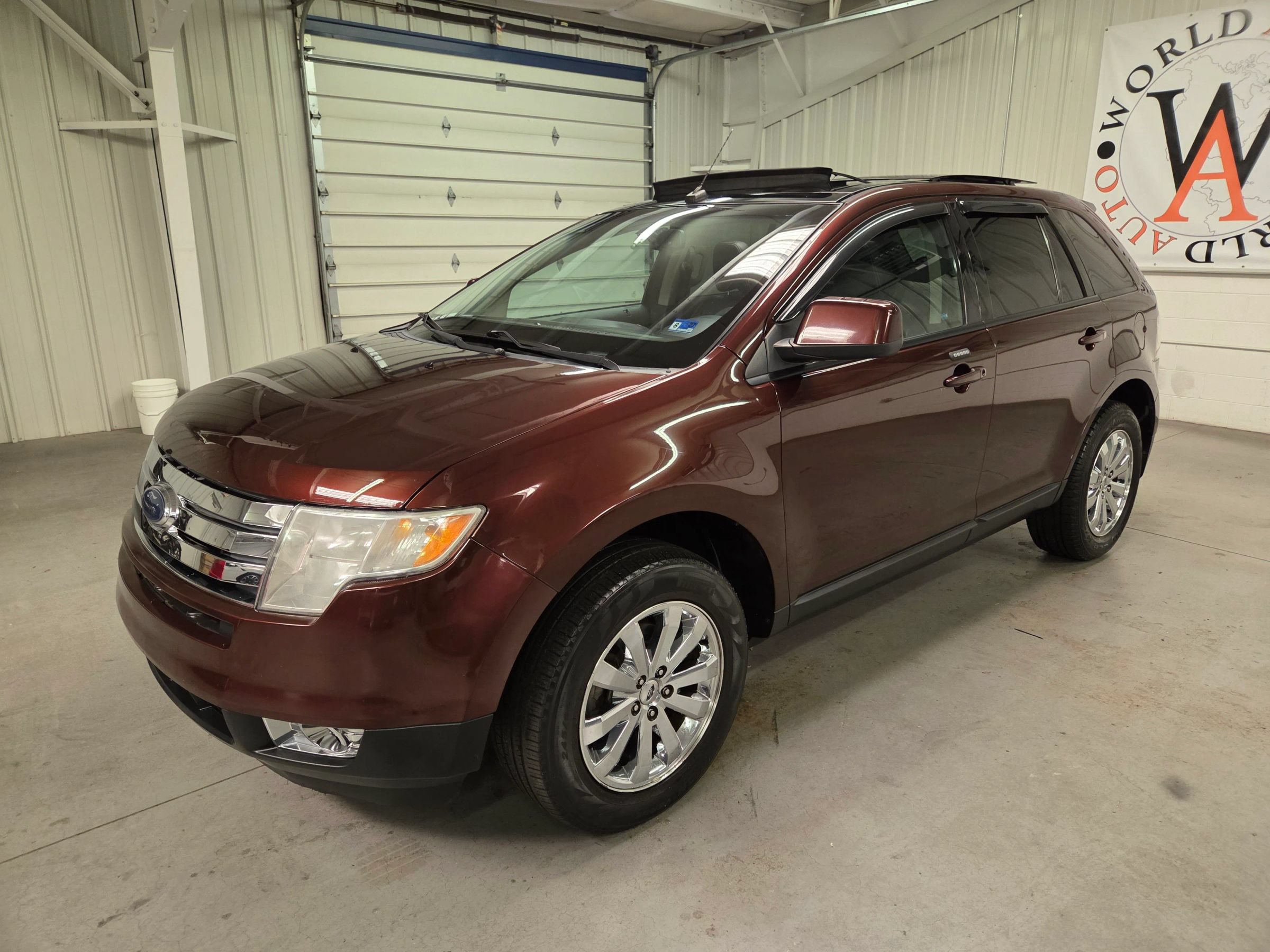 Used 2010 Ford Edge SEL FWD image 2