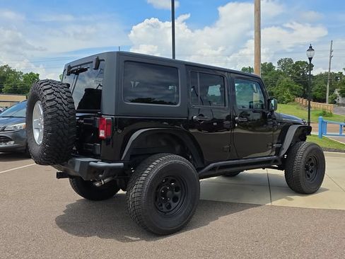 Used 2016 Jeep Wrangler Unlimited Sport w/ Max Tow Package AWD/4WD image 3