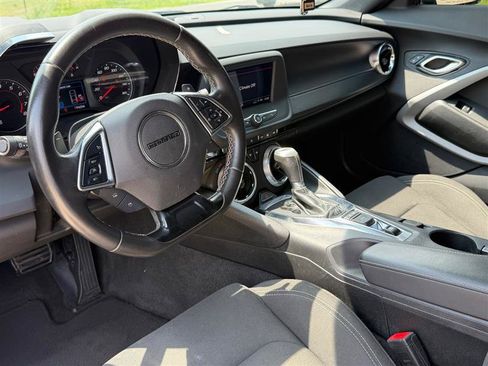 Used 2021 Chevrolet Camaro LT RWD image 11