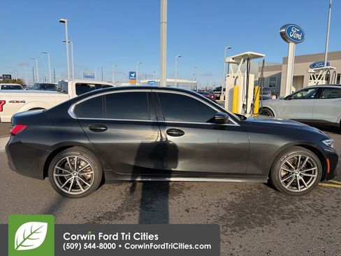 Used 2020 BMW 330i xDrive 330i xDrive w/ Convenience Package image 4