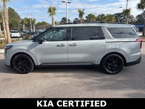 Certified 2025 Kia Carnival SX Prestige image 8
