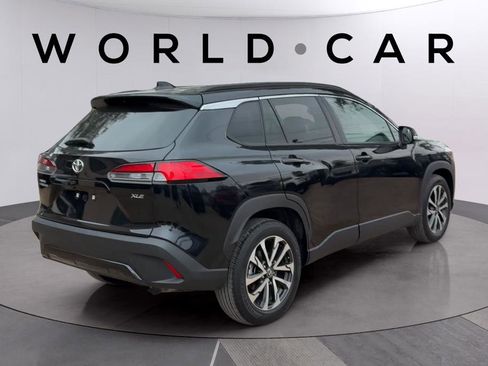 Used 2022 Toyota Corolla Cross XLE w/ Convenience Package image 3