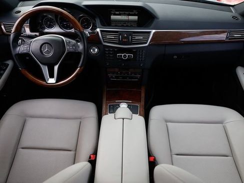 Used 2013 Mercedes-Benz E 350 4MATIC Wagon image 2