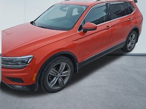 Used 2018 Volkswagen Tiguan SEL Premium w/ 3rd Row Seat Package image 6