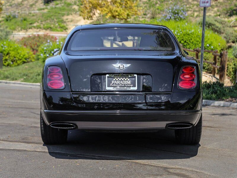 Used 2016 Bentley Mulsanne Speed RWD image 4
