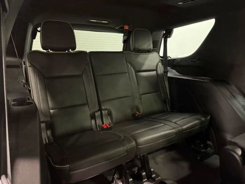 Used 2021 GMC Yukon SLT w/ SLT Premium Package image 32