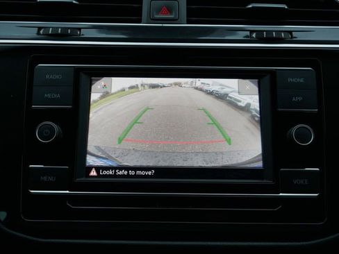 Used 2024 Volkswagen Tiguan S image 28