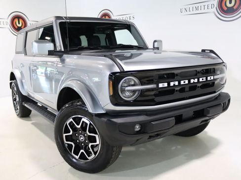 Used 2023 Ford Bronco Outer Banks AWD/4WD image 8