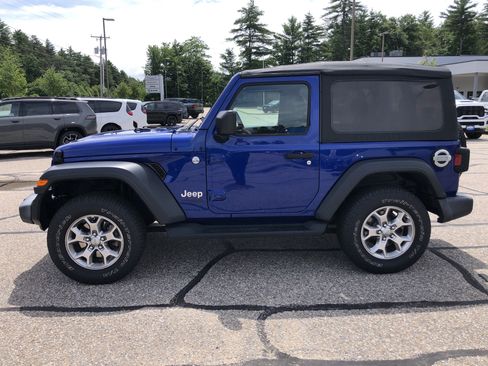 Used 2018 Jeep Wrangler Sport AWD/4WD image 6