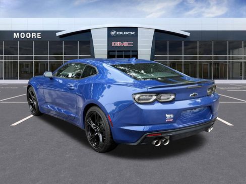 Used 2022 Chevrolet Camaro LT w/ RS Package RWD image 5