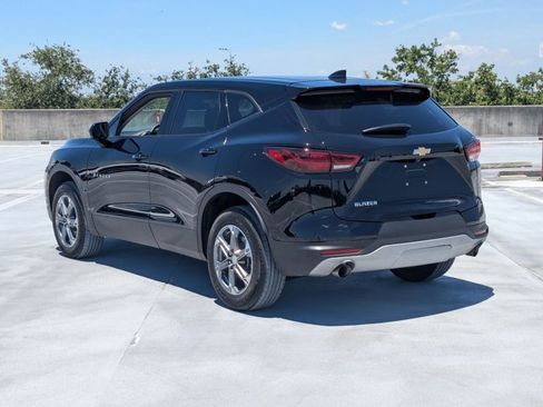 Used 2023 Chevrolet Blazer LT FWD image 8