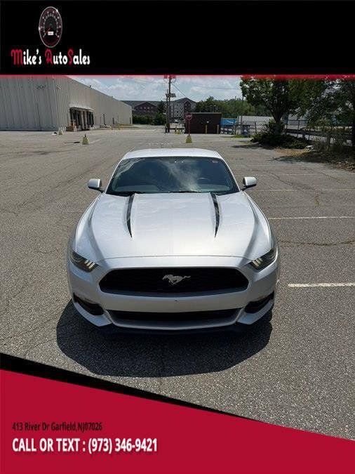Used 2017 Ford Mustang Coupe RWD image 1