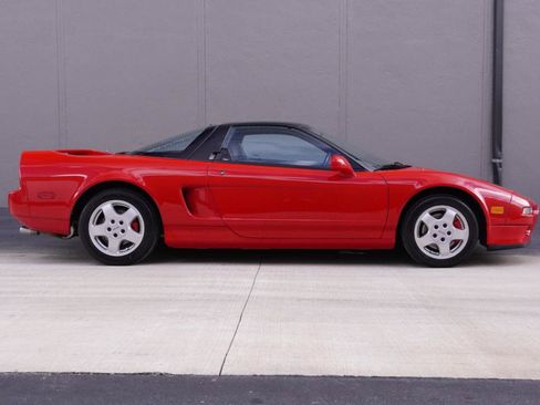 Used 1993 Acura NSX RWD image 4