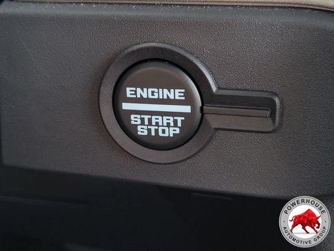 Used 2025 Ford Bronco Outer Banks w/ Sasquatch Package AWD/4WD image 34