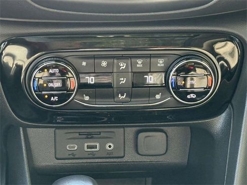 Certified 2022 Buick Encore GX Essence w/ Advanced Technology Package image 15