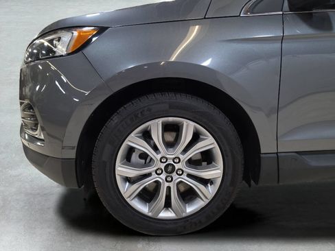 Used 2024 Ford Edge Titanium AWD/4WD image 25