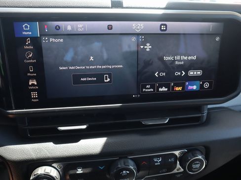 New 2025 Jeep Gladiator Sport image 5