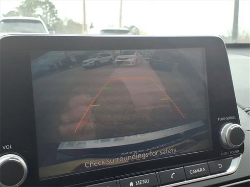 Used 2020 Nissan Altima 2.5 SV image 29