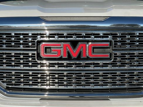 Used 2018 GMC Sierra 1500 Denali image 37
