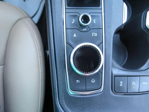 Used 2024 Cadillac XT4 Premium Luxury image 14