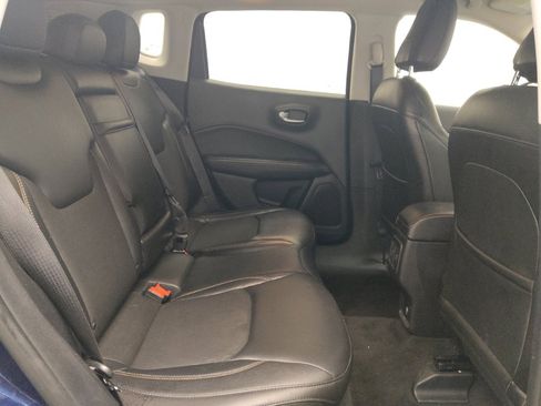 Used 2018 Jeep Compass Latitude w/ Safe & Security Group FWD image 19
