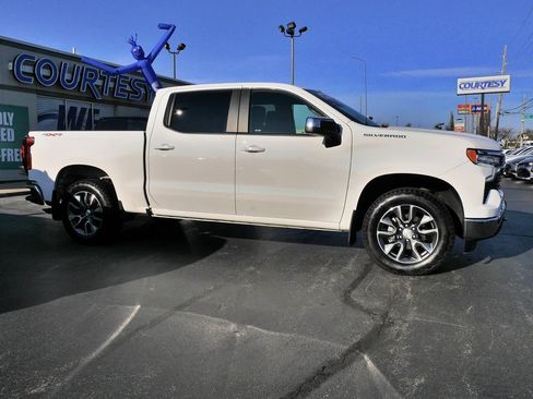 Used 2024 Chevrolet Silverado 1500 LT image 8