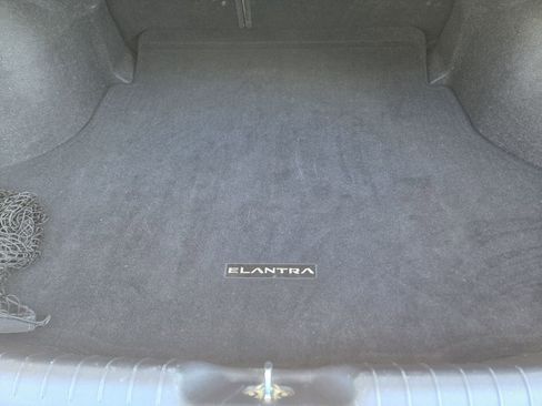 Certified 2021 Hyundai Elantra Limited w/ Cargo Package image 31