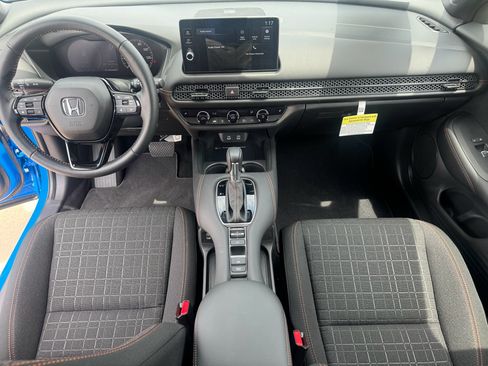 Used 2026 Honda HR-V Sport image 2