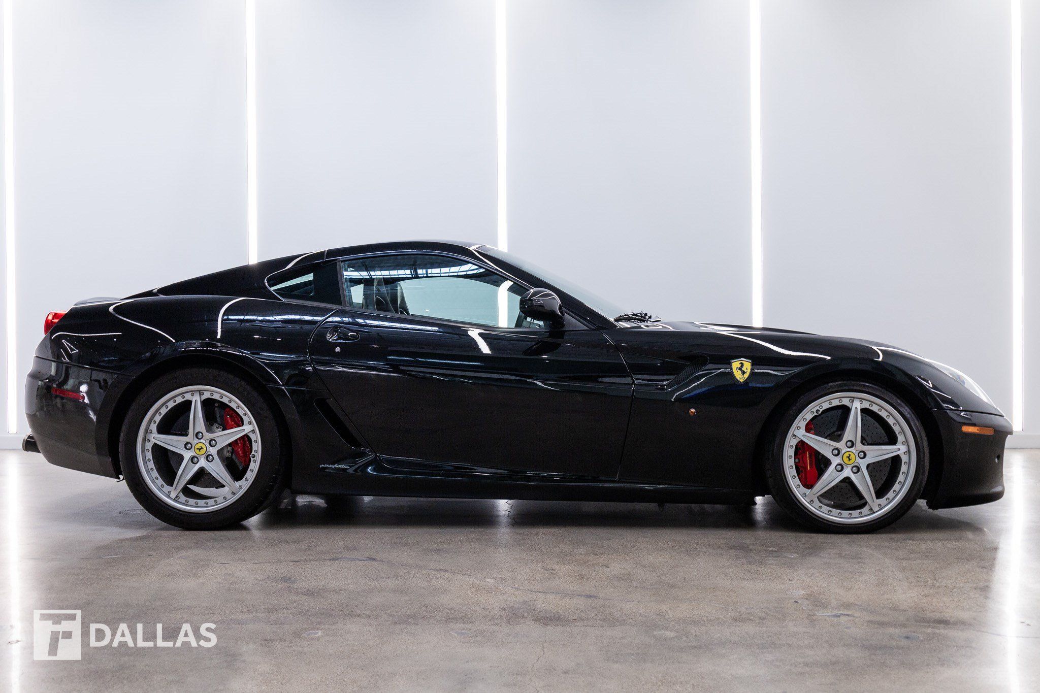 Used 2007 Ferrari 599 GTB Fiorano RWD image 17
