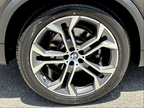 Used 2023 BMW X5 xDrive40i w/ Premium Package AWD/4WD image 30