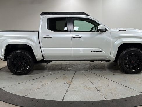 Certified 2025 Toyota Tacoma TRD Sport image 6