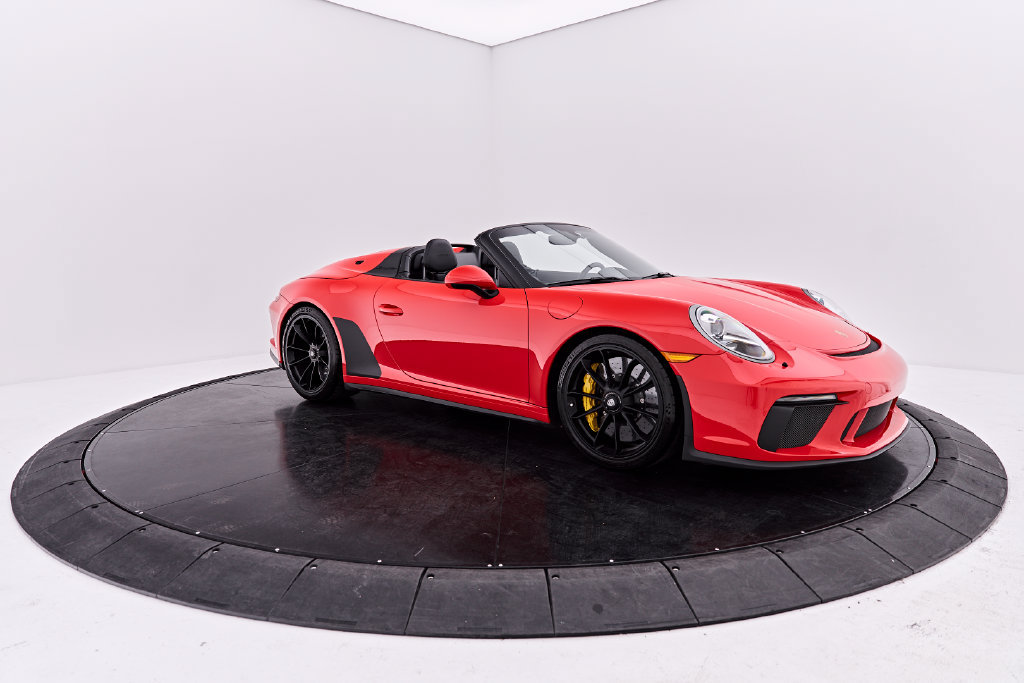 Used 2019 Porsche 911 Speedster w/ Chrono Package RWD image 17