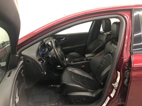 Used 2016 Chrysler 200 S w/ Navigation & Sound Group I image 12