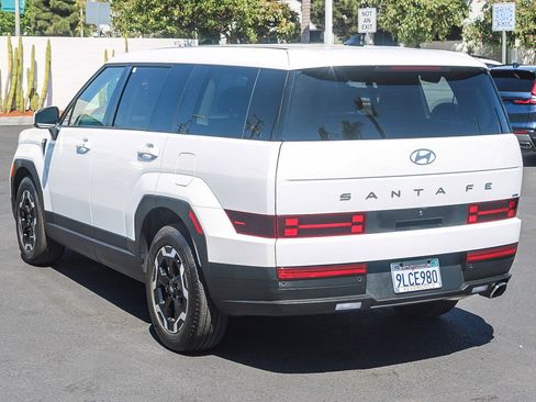 Used 2024 Hyundai Santa Fe SE image 7