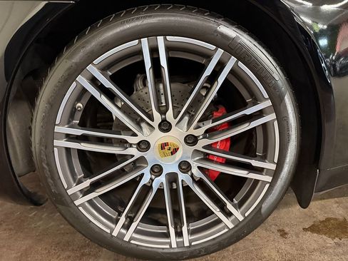 Used 2015 Porsche 911 Carrera S image 20