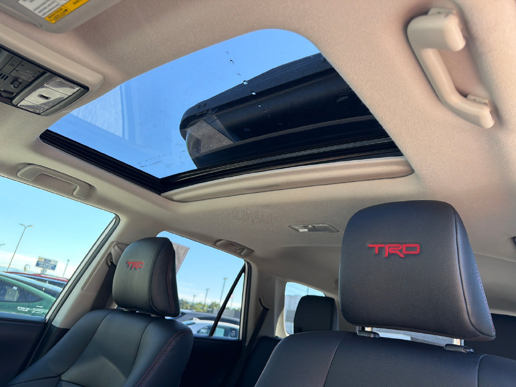 Used 2020 Toyota 4Runner TRD Off-Road Premium w/ Moonroof Package AWD/4WD image 32