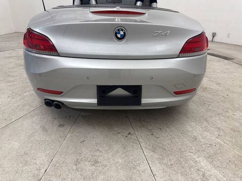 Used 2014 BMW Z4 sDrive28i RWD image 23