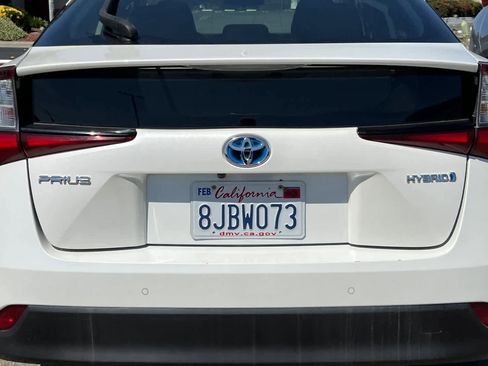 Used 2019 Toyota Prius LE w/ Carpet Mat Package image 19