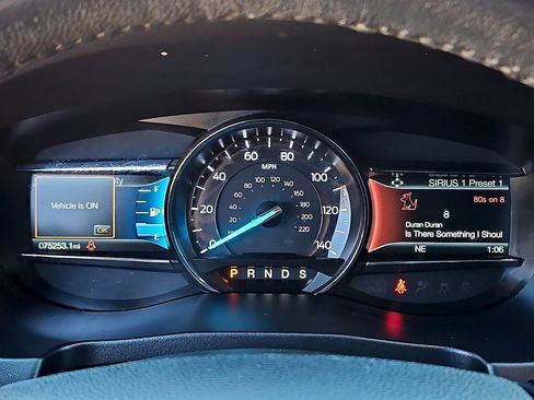 Used 2019 Ford Explorer XLT w/ Equipment Group 202A image 22