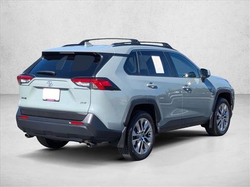 Used 2023 Toyota RAV4 XLE Premium image 5