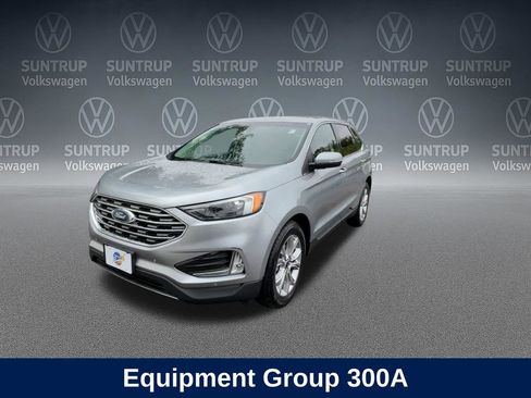Used 2024 Ford Edge Titanium image 7