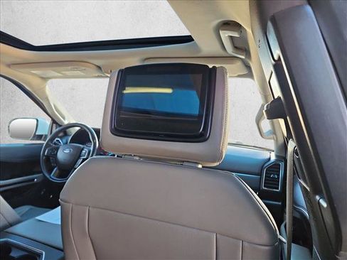 Used 2021 Ford Expedition Max Limited image 25