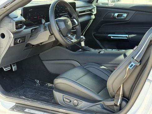 New 2025 Ford Mustang Premium image 5