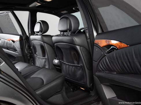 Used 2009 Mercedes-Benz E 63 AMG Sedan image 31