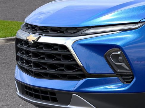 New 2025 Chevrolet Blazer LT image 13