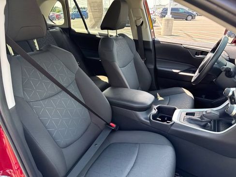 Certified 2025 Toyota RAV4 XLE AWD/4WD image 13