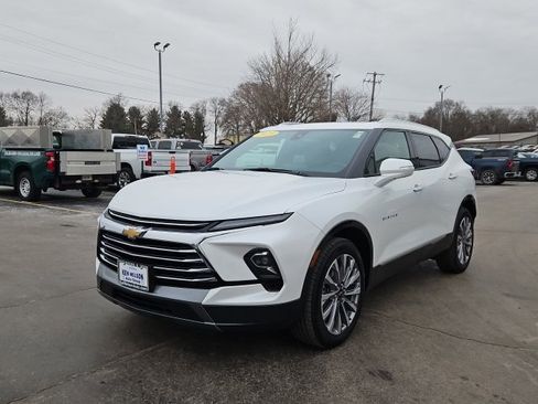 Used 2023 Chevrolet Blazer Premier image 5