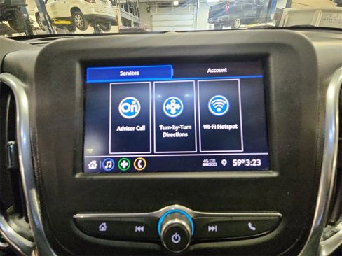 Used 2020 Chevrolet Equinox LT w/ LPO, Floor Liner Package image 19