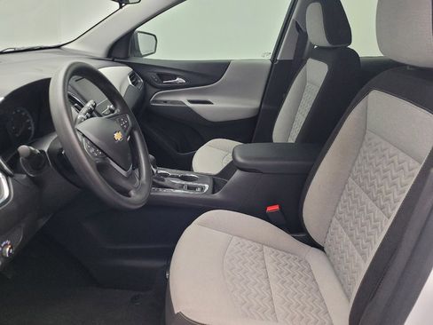 Used 2022 Chevrolet Equinox LS image 17